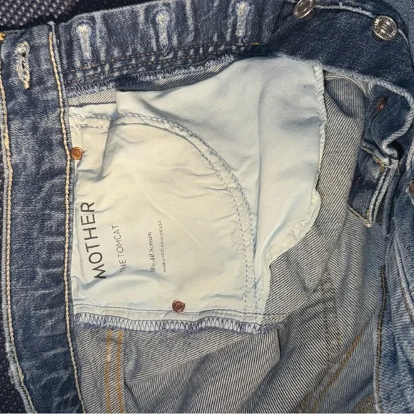 👖 Mother Jeans The Tomcat Straight Leg Size 26 – We All Scream Wash Distressed - Picture 7 of 8